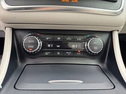 Used 2015 Mercedes-Benz GLA 250 4MATIC image 22