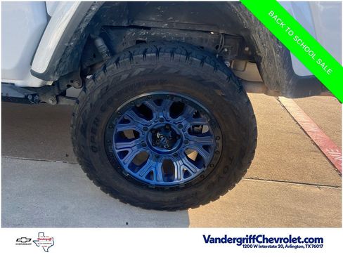 Used 2024 Jeep Gladiator Sport AWD/4WD image 17