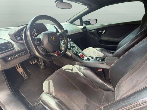Used 2016 Lamborghini Huracan LP 610-4 AWD/4WD image 22