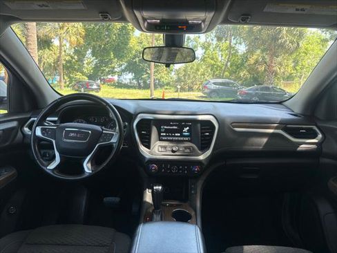 Used 2019 GMC Acadia SLE FWD image 26