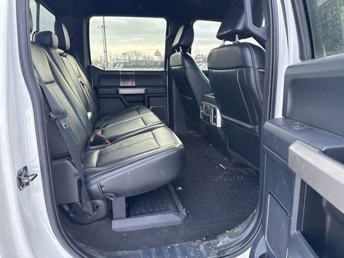 Used 2022 Ford F350 Lariat image 13