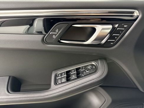 New 2026 Porsche Macan image 34