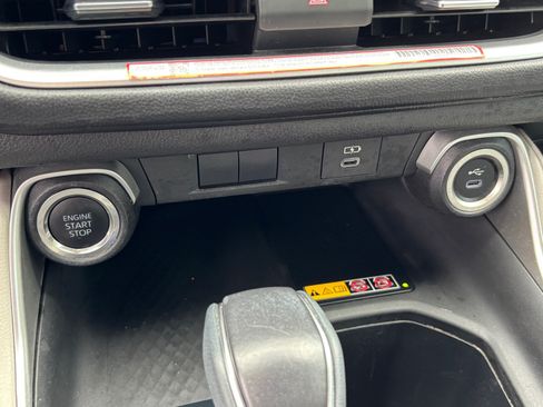 Used 2025 Toyota Grand Highlander FWD image 14