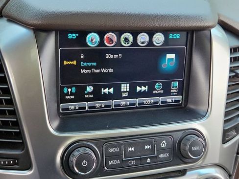 Used 2016 Chevrolet Suburban LTZ RWD image 14