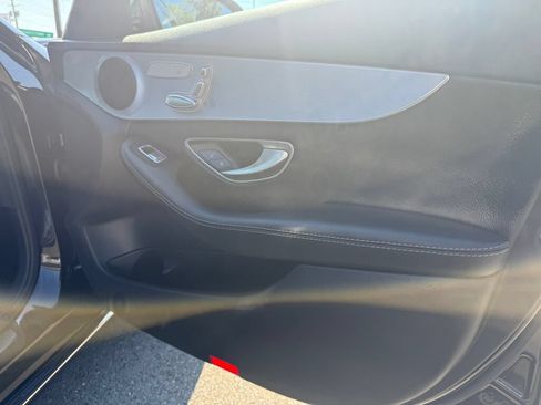 Used 2018 Mercedes-Benz C 300 4MATIC Sedan image 27