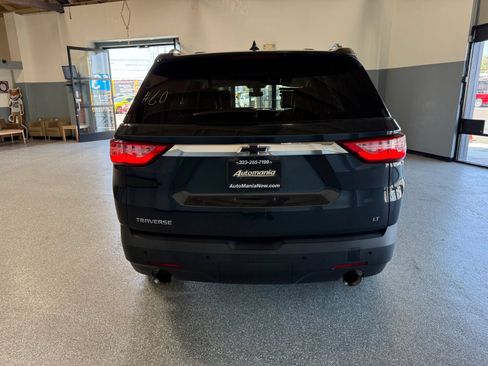 Used 2018 Chevrolet Traverse LT FWD image 6