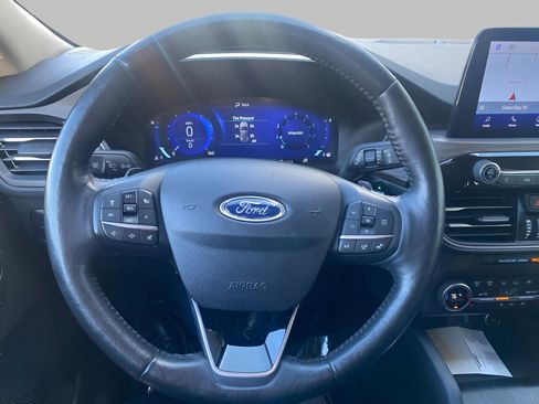 Used 2020 Ford Escape Titanium AWD/4WD image 5