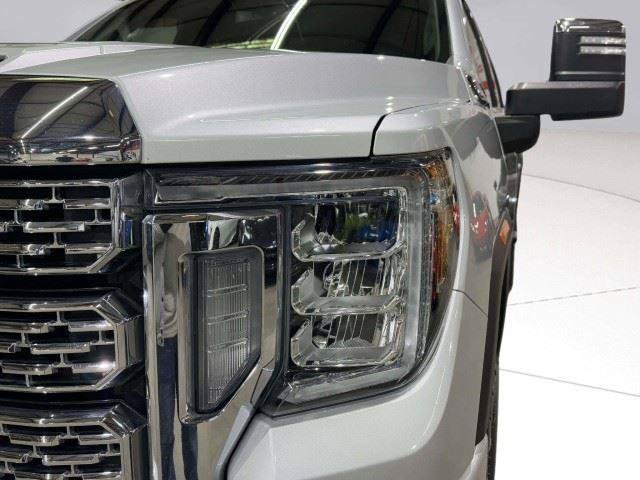 Used 2023 GMC Sierra 2500 Denali AWD/4WD image 12