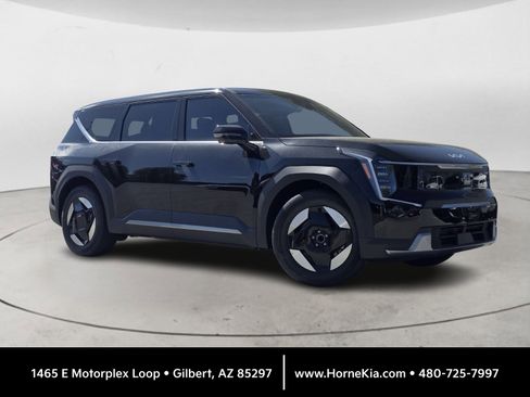 New 2026 Kia EV9 Light image 1