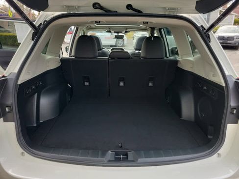 Certified 2023 Subaru Forester Limited image 31