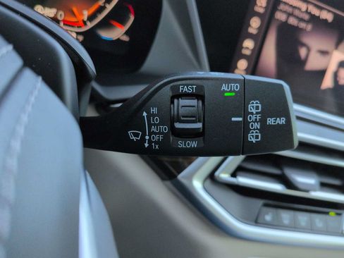 Used 2019 BMW X5 xDrive40i w/ Executive Package AWD/4WD image 28