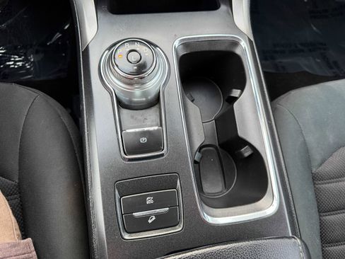 Used 2019 Ford Fusion SE image 23