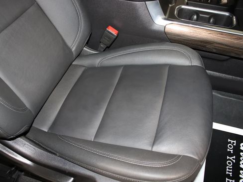 Used 2024 Chevrolet Silverado 1500 LT Trail Boss w/ Convenience Package II AWD/4WD image 13