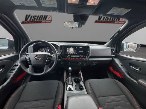 Certified 2025 Nissan Frontier PRO-4X image 24