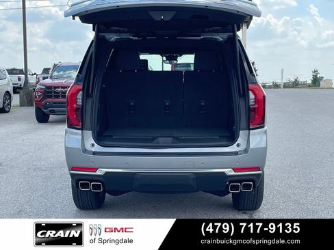 Used 2026 GMC Yukon Denali w/ Advanced Technology Package AWD/4WD image 7