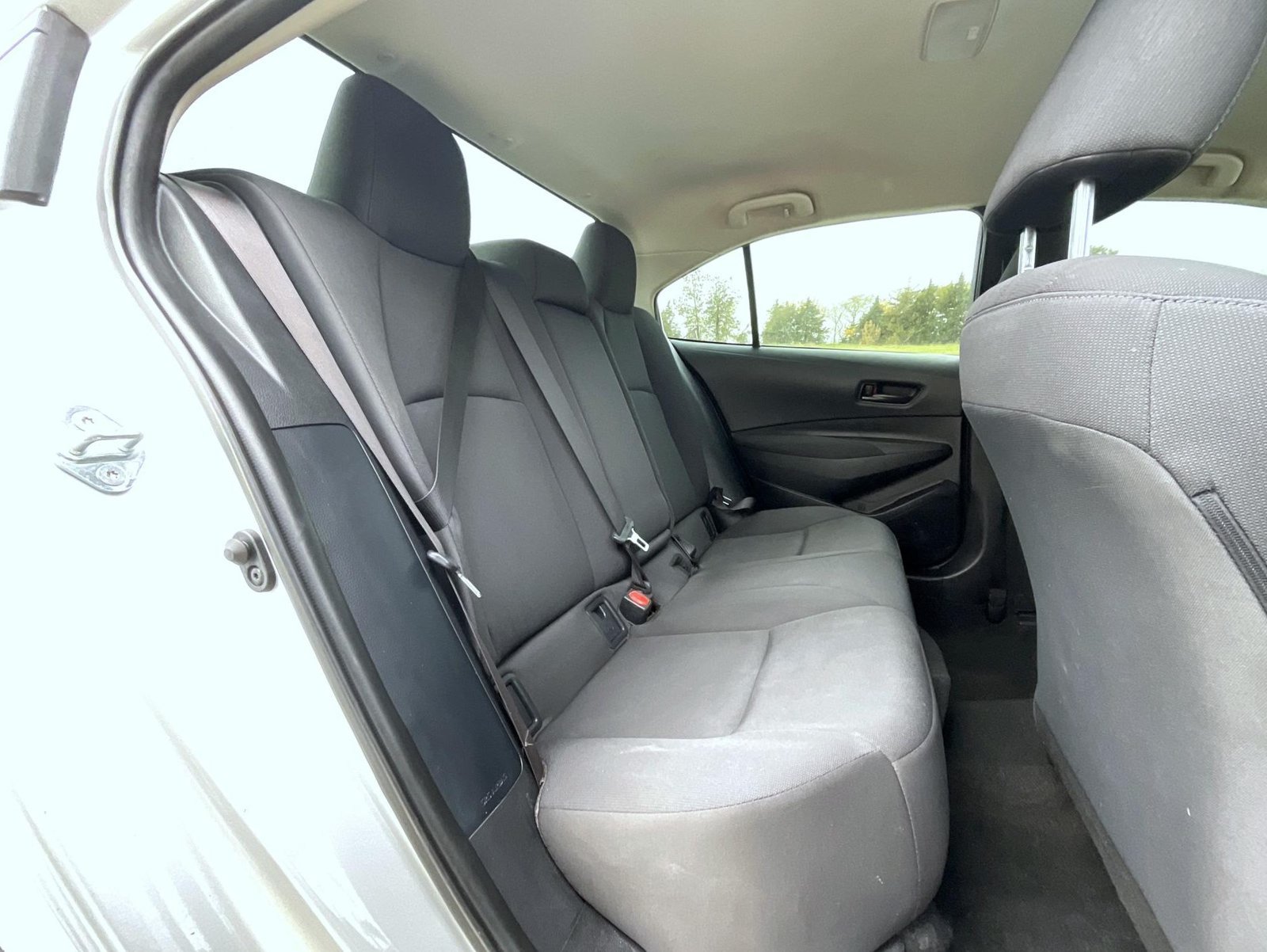 Used 2024 Toyota Corolla LE FWD image 25