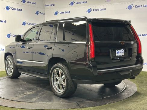 Used 2016 Cadillac Escalade Luxury image 5