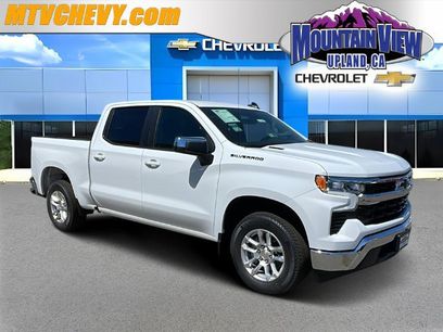 New 2026 Chevrolet Silverado 1500 LT w/ LPO, Dark Essentials Package