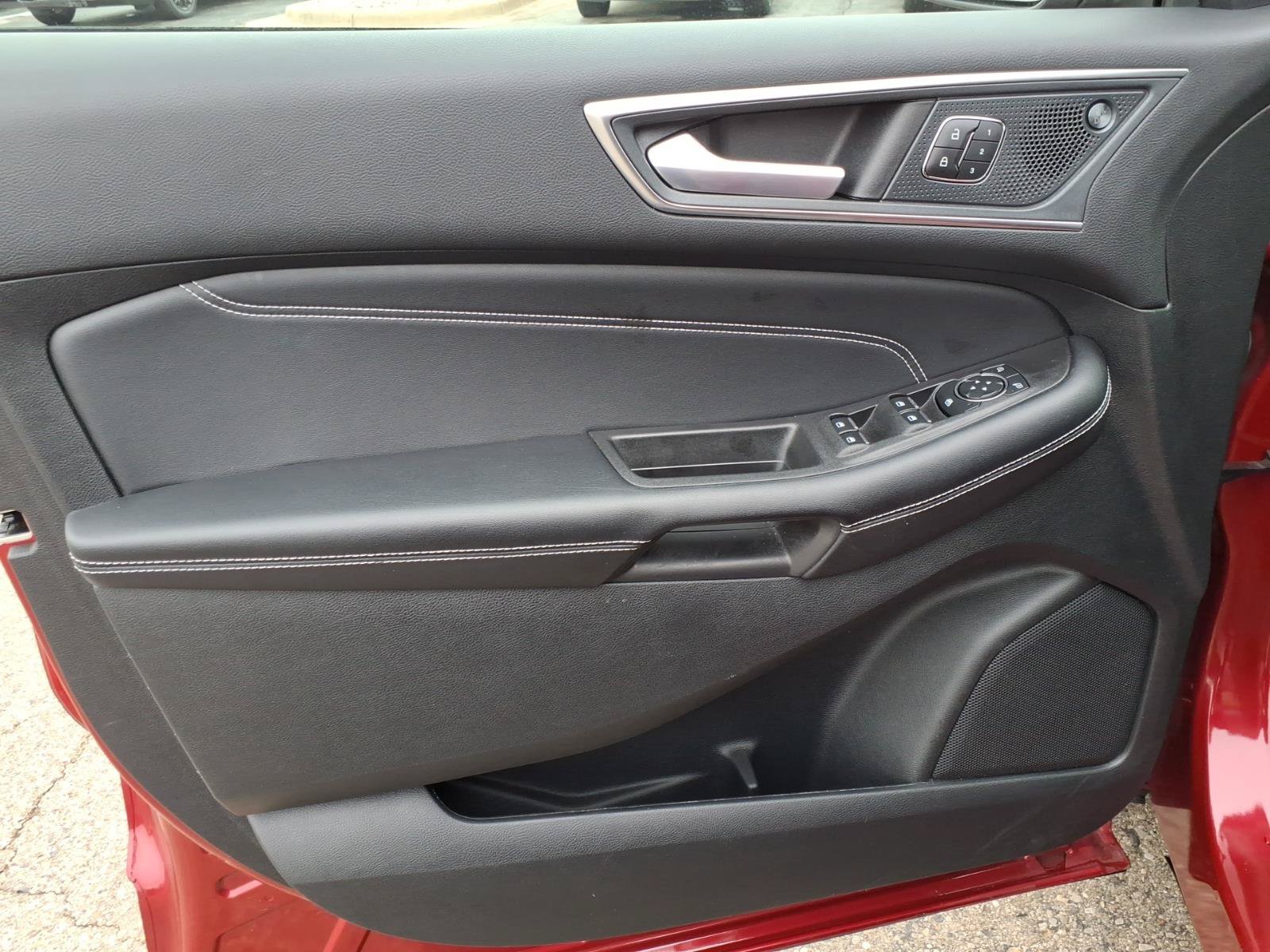 Certified 2024 Ford Edge Titanium AWD/4WD image 13