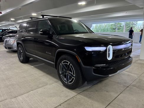Used 2025 Rivian R1S Adventure AWD/4WD image 5