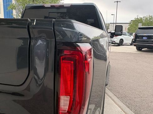 Used 2020 GMC Sierra 1500 AT4 w/ AT4 Premium Package AWD/4WD image 8