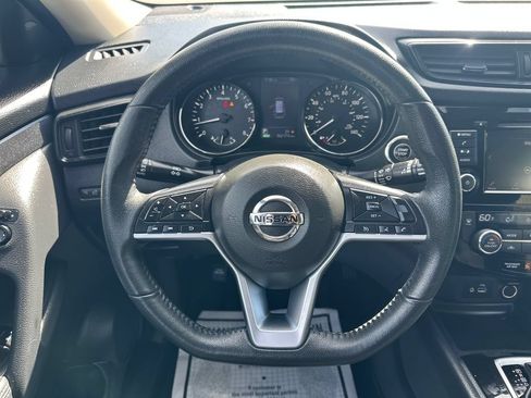 Used 2019 Nissan Rogue SV AWD/4WD image 26