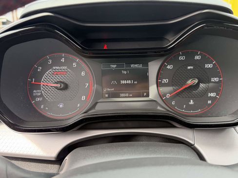 Certified 2024 Chevrolet Trax RS w/ Sunroof Package FWD image 26