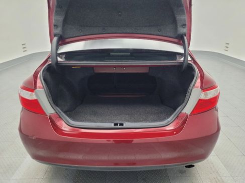 Used 2017 Toyota Camry XLE image 29