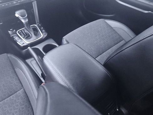 Used 2024 Kia Seltos S AWD/4WD image 21