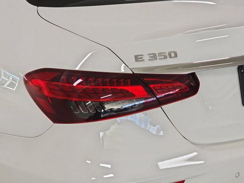 Used 2022 Mercedes-Benz E 350 Sedan image 33