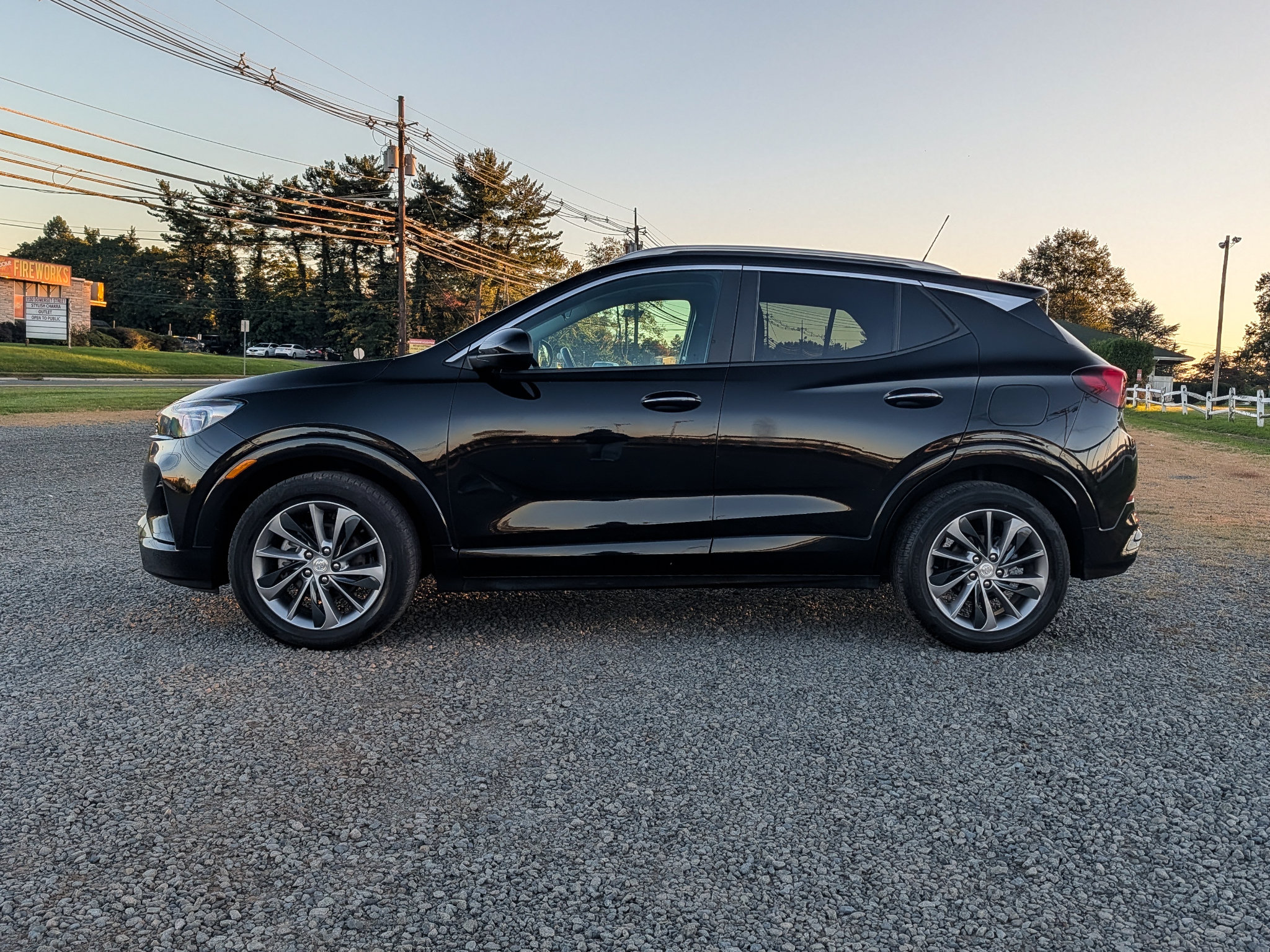 Used 2023 Buick Encore GX Select w/ Experience Buick Package FWD image 9