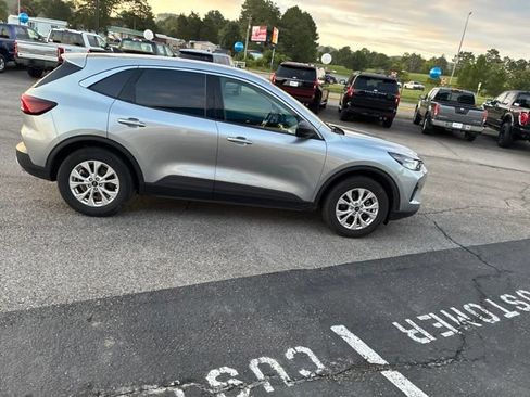 Used 2024 Ford Escape Active FWD image 42