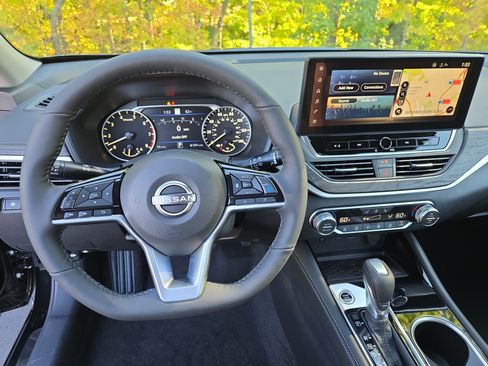 New 2025 Nissan Altima 2.5 SL image 12