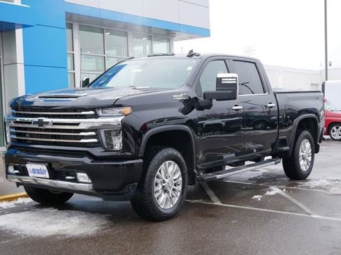 Used 2020 Chevrolet Silverado 3500 High Country w/ Z71 Off-Road Package image 2
