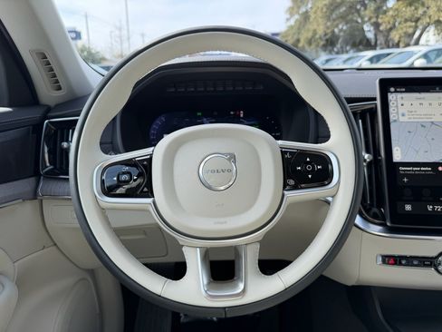 New 2026 Volvo XC90 T8 Ultra w/ Protection Package Premier image 14