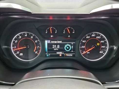 Used 2018 Chevrolet Camaro LT RWD image 11