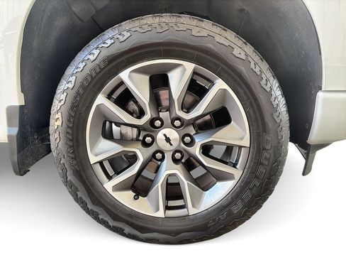 Certified 2022 Chevrolet Silverado 1500 RST AWD/4WD image 34