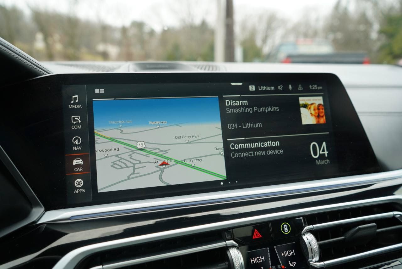 Used 2022 BMW ALPINA XB7 AWD/4WD image 32