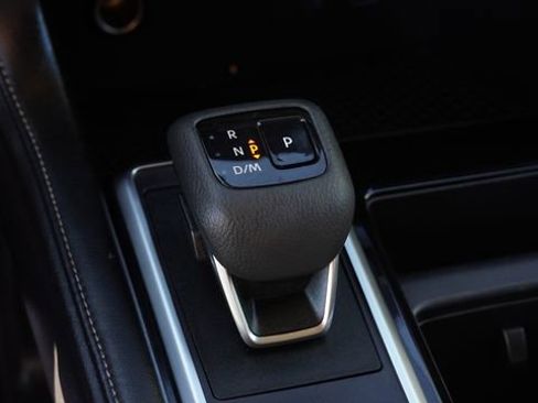 Used 2024 Nissan Pathfinder SV image 27