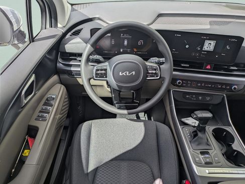New 2026 Kia Carnival LX image 26