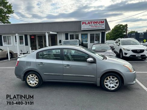 Used 2011 Nissan Sentra 2.0 S w/ Convenience Pkg FWD image 2