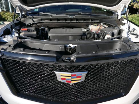 Certified 2021 Cadillac Escalade ESV Sport w/ Driver Assist Tech Package image 30