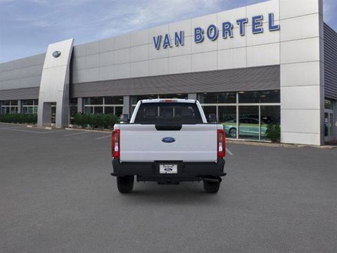 New 2026 Ford F250 XL w/ XL Off-Road Package AWD/4WD image 5