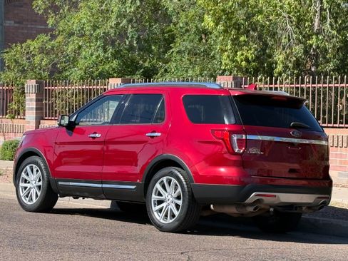 Used 2017 Ford Explorer Limited FWD image 4