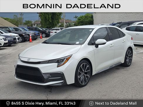 Used 2021 Toyota Corolla SE image 2
