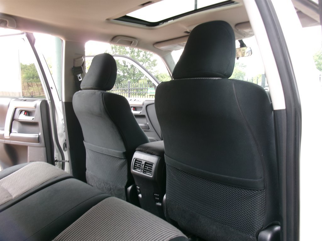 Used 2016 Toyota 4Runner SR5 RWD image 27