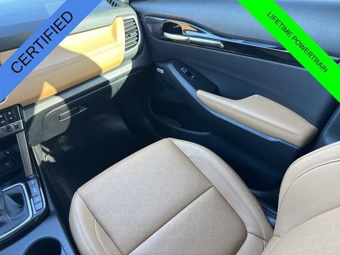 Certified 2024 Kia Seltos SX w/ SX Sunroof Package AWD/4WD image 21