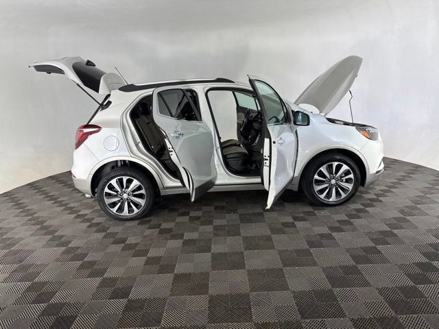 Used 2022 Buick Encore Preferred w/ Safety Package II AWD/4WD image 15