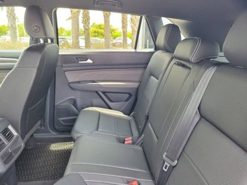 Used 2023 Volkswagen Atlas Cross Sport SE w/ Black Wheel Package FWD image 12