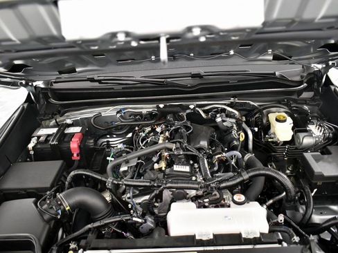 Certified 2025 Toyota Tacoma SR5 image 37